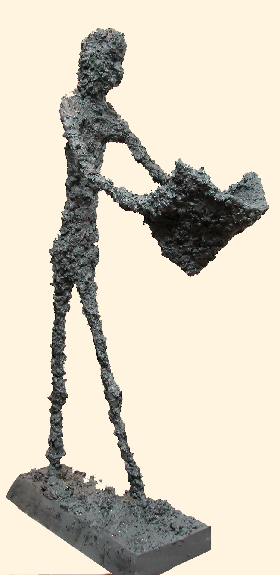 Bilde av bibiotekets "lesende figur"-statue